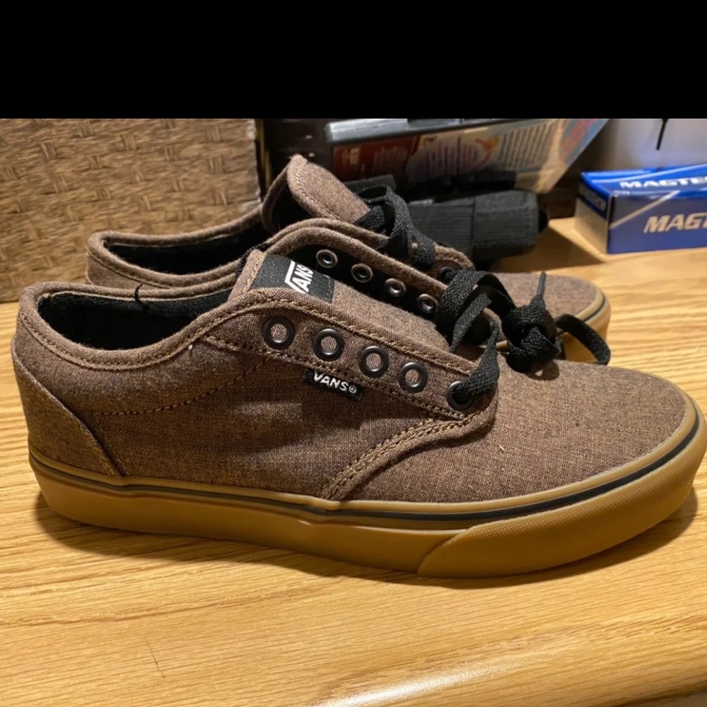 New men’s vans